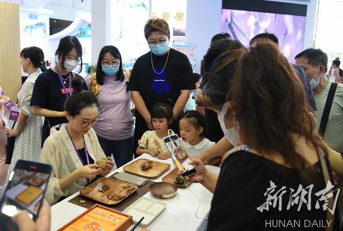 益阳获省旅博会文化旅游商品大赛两个金奖