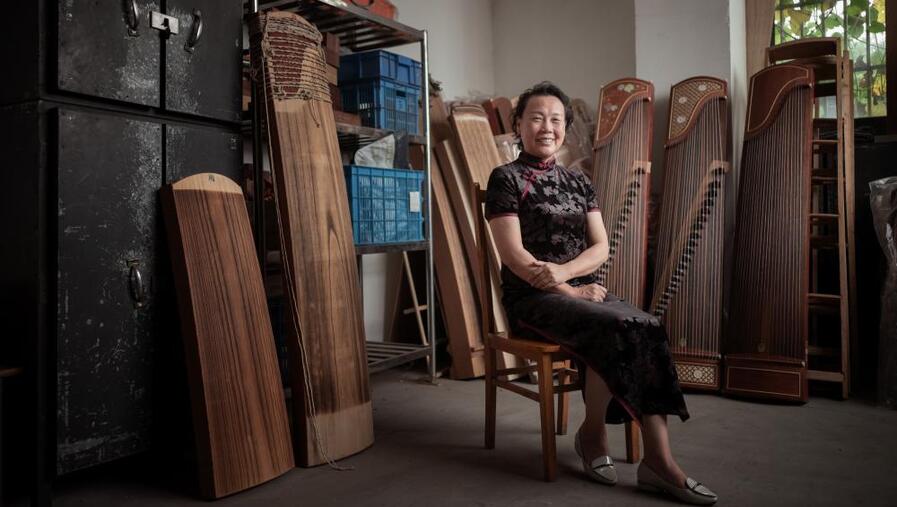寻访上海宝藏女制琴师：钻研50年，像造原子弹一样造古筝