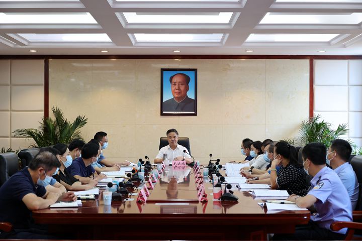 毛运鸿主持召开县委人才工作领导小组2022年第二次会议
