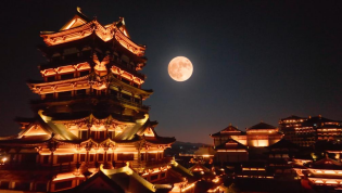 长沙铜官窑古镇举办第三届千灯节  重现汉唐赏月盛景