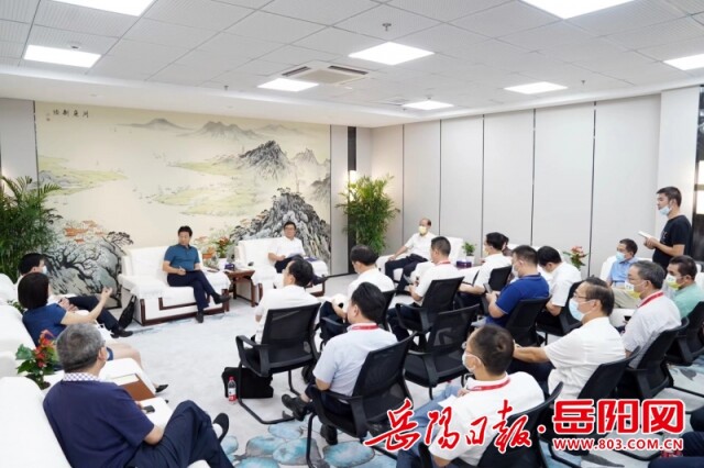 何报翔来岳调研省运会开幕式及赛事筹备情况