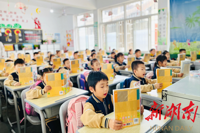 沅江市莲花塘学校举行阳光大课间比赛 - 教育资讯 - 新湖南