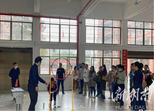 湘乡市东方红学校青少年无人机培训班受追捧