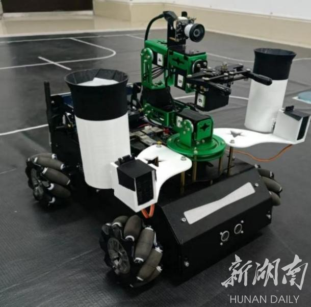 湖南工程学院学子在2022 RoboCom机器人开发者大赛中荣获佳绩