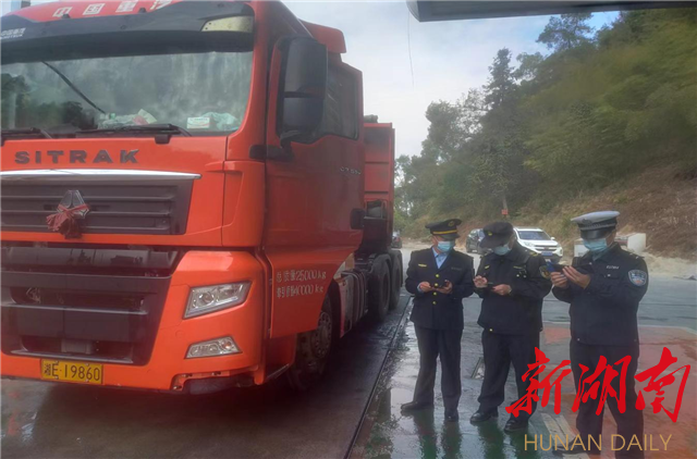 武冈强化隐患排查 筑牢交通安全防线