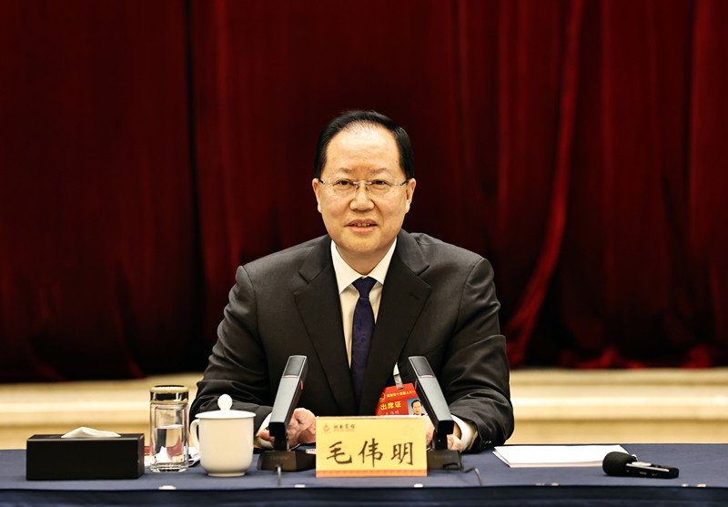 毛伟明参加省政协十三届一次会议第二联组讨论：周咨广谋开新局 凝心聚力谱新篇