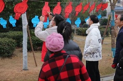 新春走基层|多彩灯谜闹新春