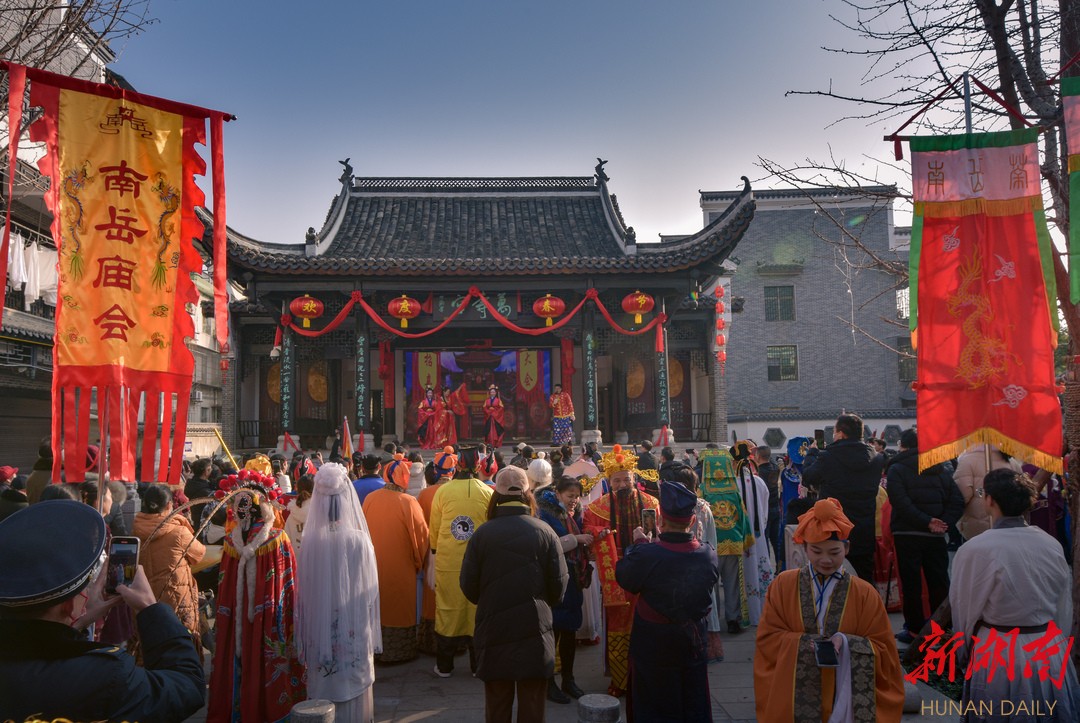 南岳非遗排街展演。赵智 摄