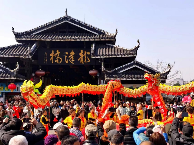 “二龙”闹春精彩呈现 芷江预热元宵佳节