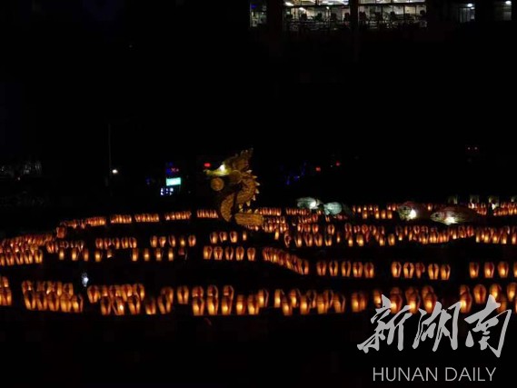 元宵夜，360米的“巨龙”点亮了慈利的夜空