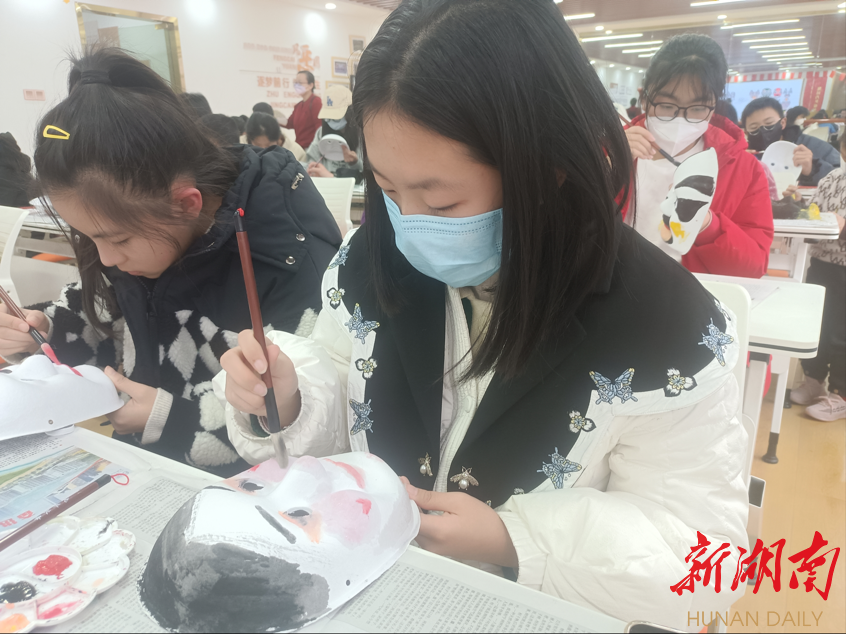 长沙金茂社区:开设“红黄蓝”青少年课堂,让寒假社会实践缤纷多彩