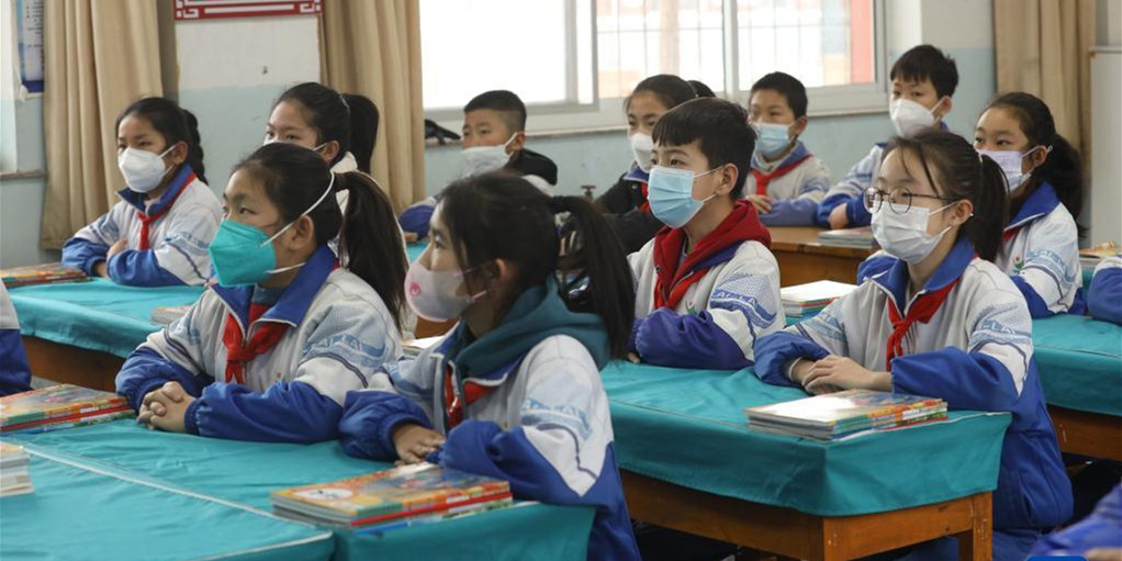 多地学校迎来新学期