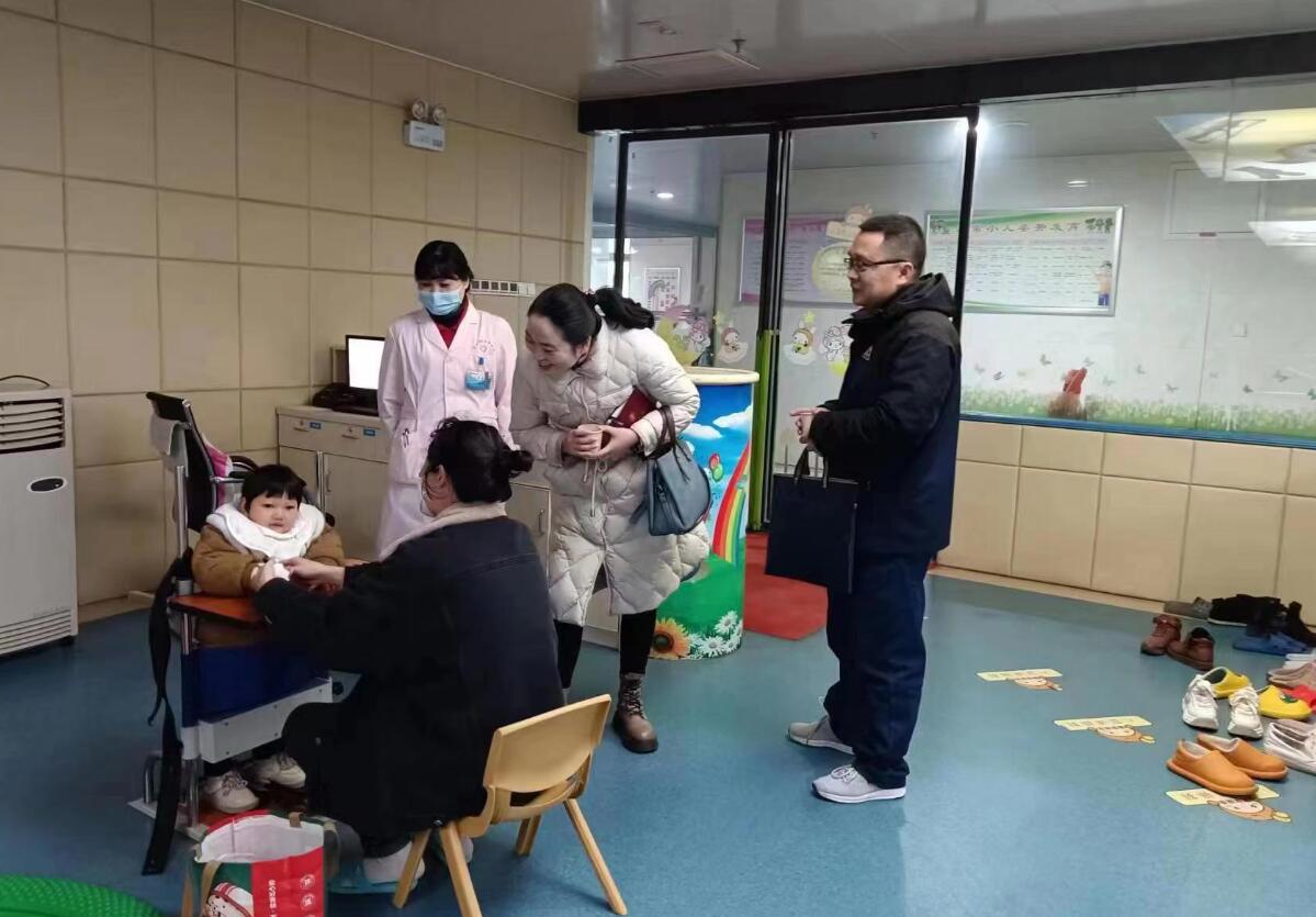 临湘市128名残疾儿童接受康复训练救助