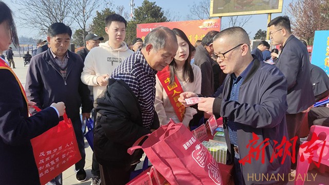 沅陵县启动“3·15”国际消费者权益日系列活动，去年为消费者挽回经济损失110余万元