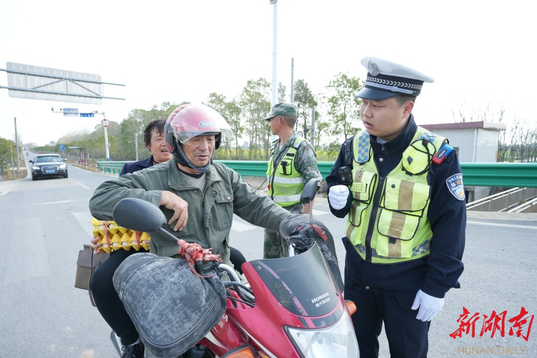 大通湖区:让“最美公路”更安全