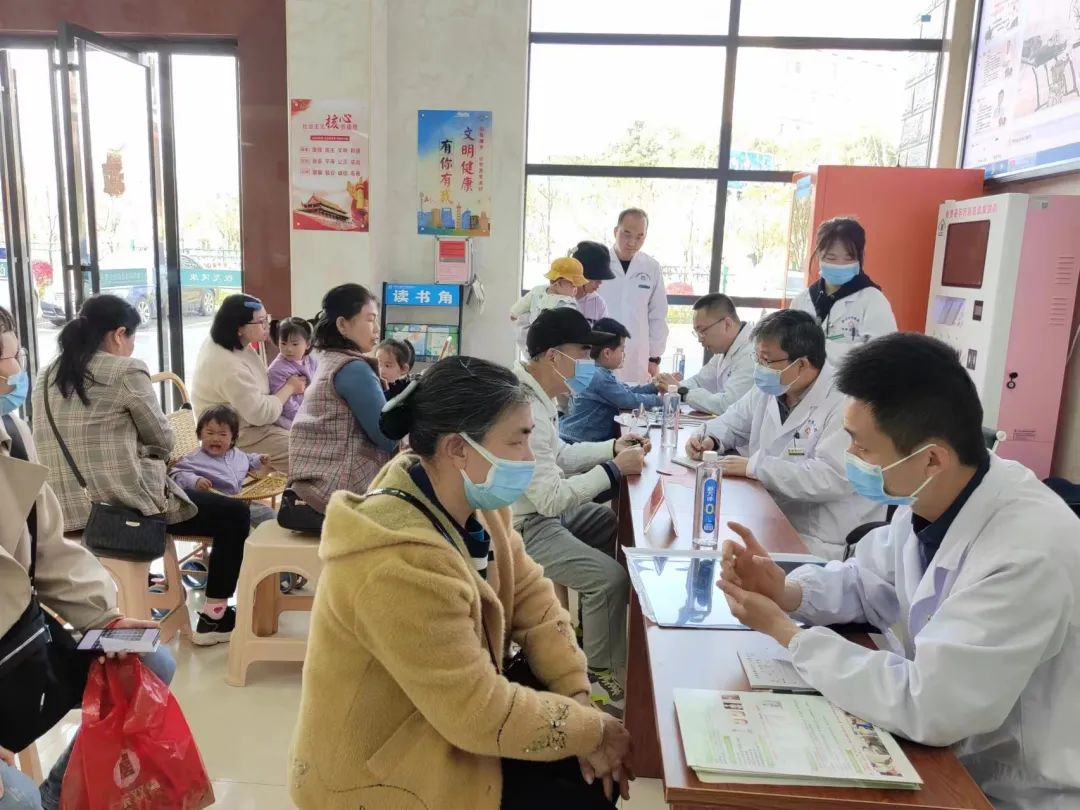 郴州市中医医院开展“国医节”系列义诊活动