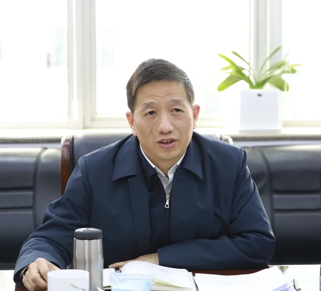 许忠建在市委宣传思想工作暨意识形态工作领导小组会议上强调：旗帜鲜明坚持党管宣传党管意识形态