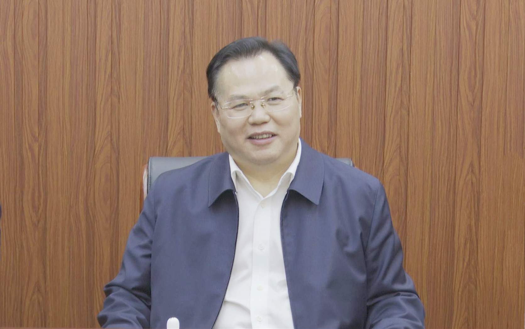 市人大常委会副主任王建农,杨清,周石平陪同调研.[责编:杨雅婷]