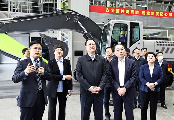 毛伟明：数字化转型 智能化改造 加快构建现代化产业体系