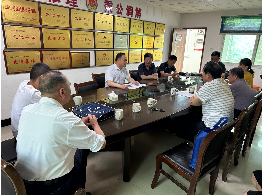 长沙市社会禁毒协会与双江口镇槎梓桥村签署结对帮扶协议