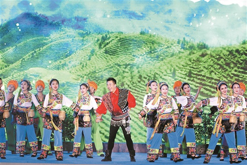 湖南（夏季）乡村文化旅游节在吉首开幕