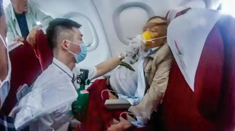 旅客万米高空发病 航班紧急备降救治