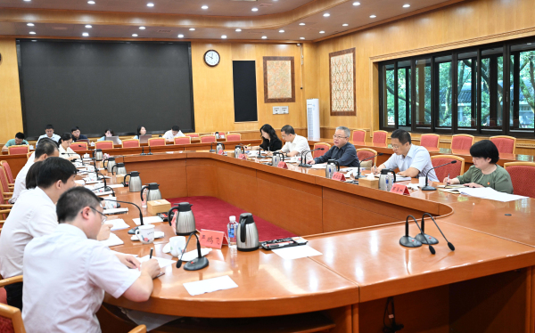 沈晓明参加主题教育专题组织生活会：牢记"五个坚持" 勤勉履职尽责 以实干实绩更好服务全省发展大局