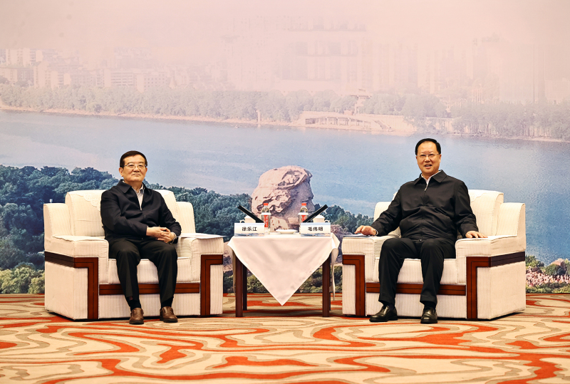 毛伟明徐乐江与2023全国民营企业科技创新与标准创新大会嘉宾代表齐聚一堂