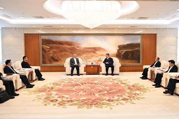 沈晓明在京拜访中国石化：深化互利合作 共促高质量发展