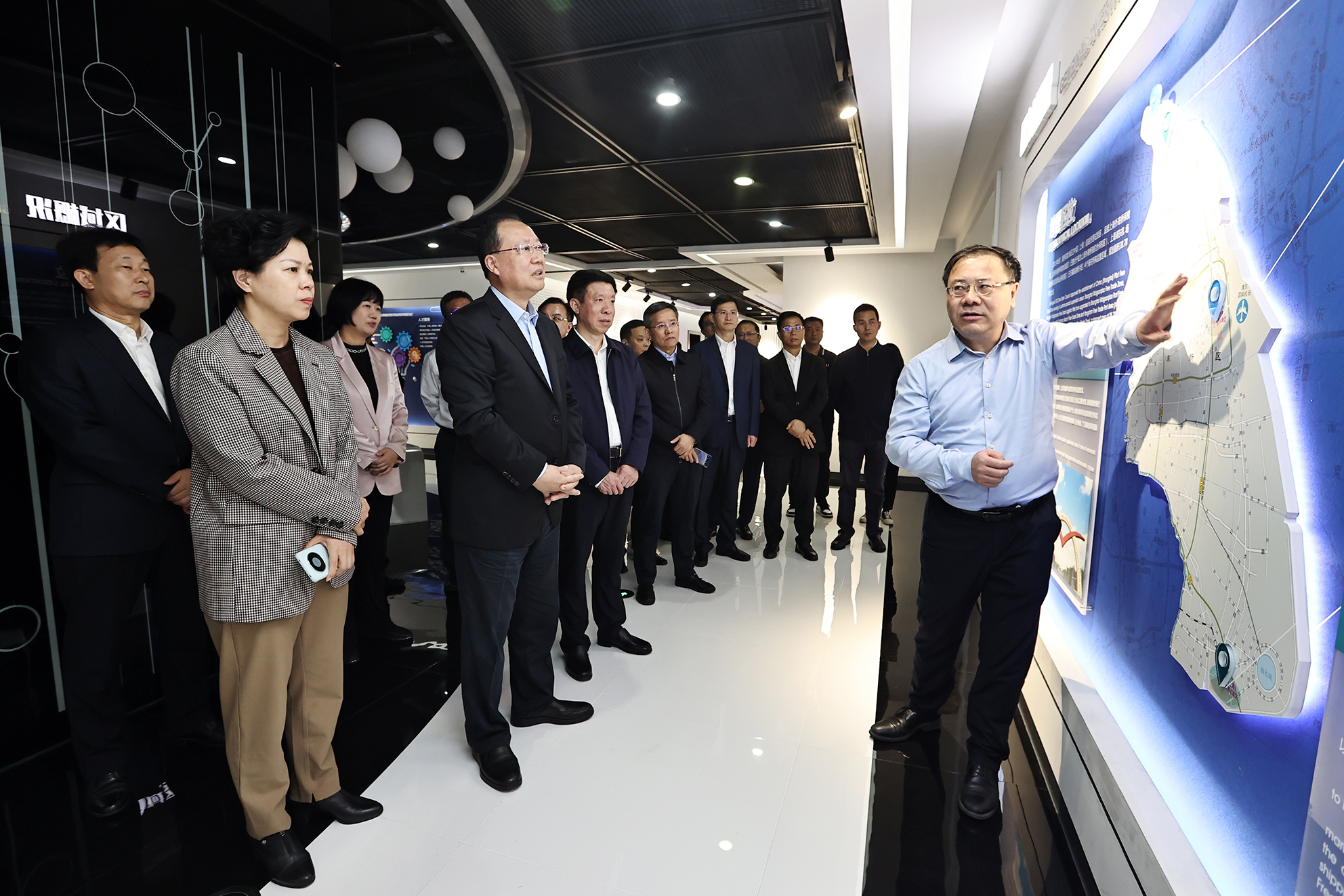 毛伟明在上海走访考察：着力打造对外开放的“强磁场”