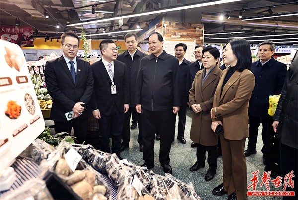 毛伟明在长沙检查节日供应和安全生产工作