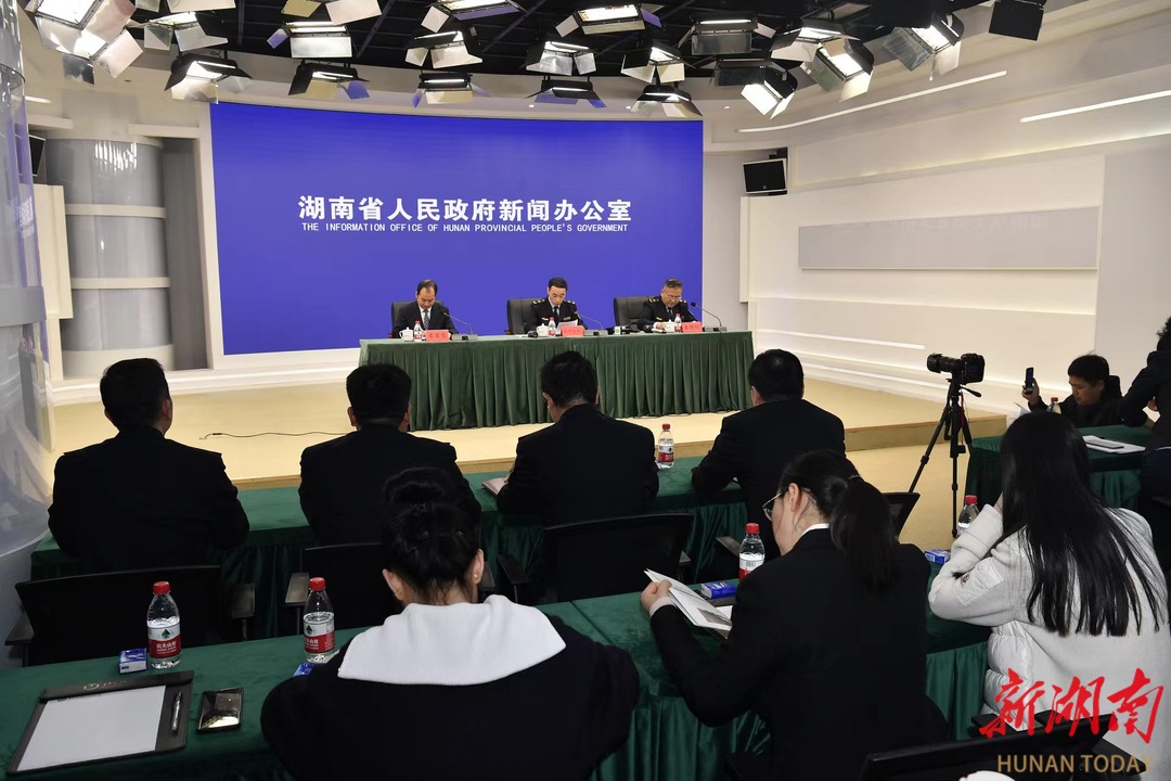 郑州市新闻发布会直播(郑州市新闻发布会直播今天)