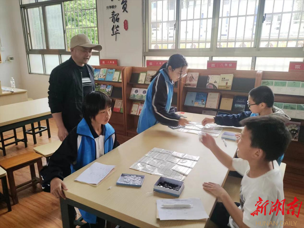 “玩转数学 激发思维”——浏阳市永安镇丰裕中学举办数学游园会