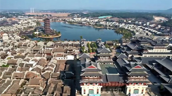 双语湖南|“五一”假期湖南出入境人员2.5万人次
