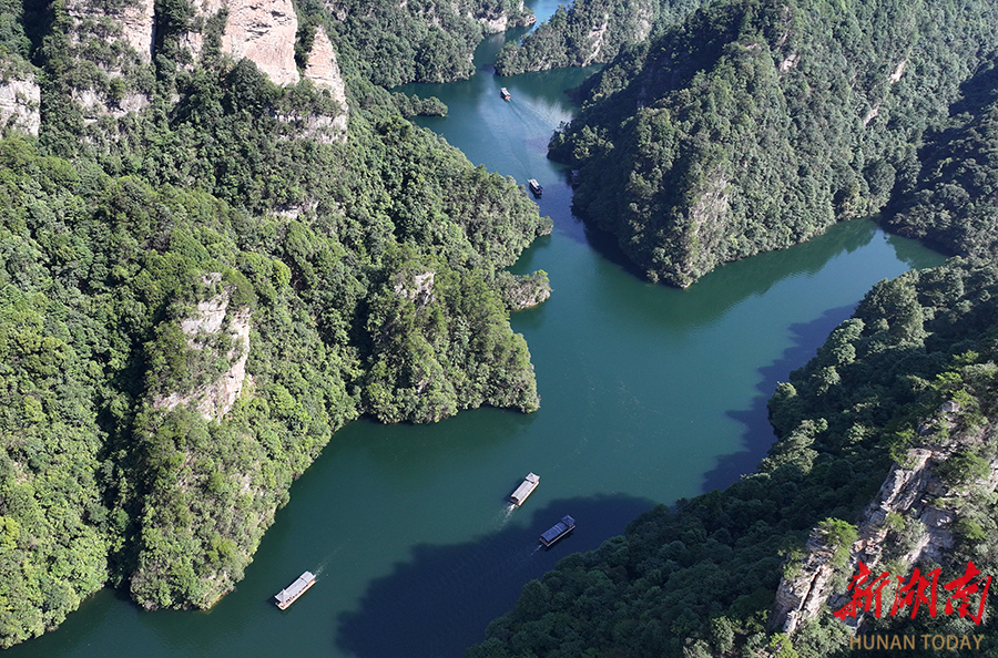 清凉宝峰湖 避暑山水间