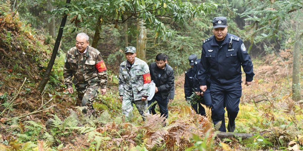 常态化巡山巡河 守护好青山绿水