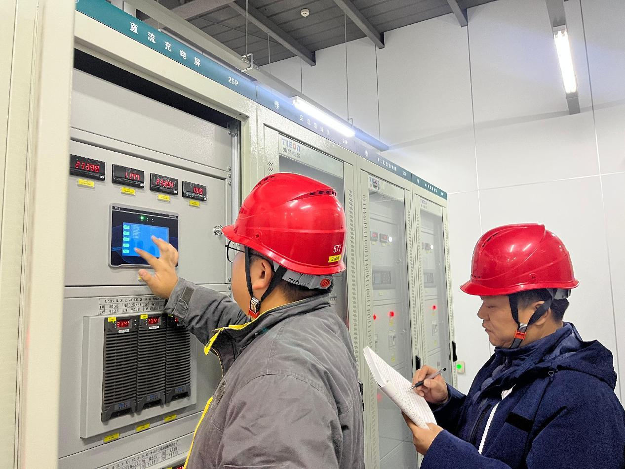国网澧县供电公司 变电站巡视 护航迎峰度冬