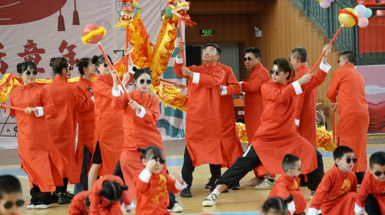 跨越時(shí)空 對話童年