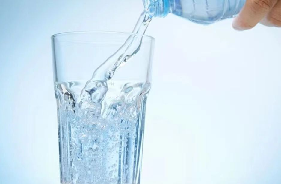 夏天喝水的正确打开方式，你学会了吗？