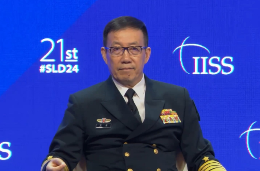 国防部长：有的大国以“航行自由”为口号 在南海挑衅闹事行霸道之实