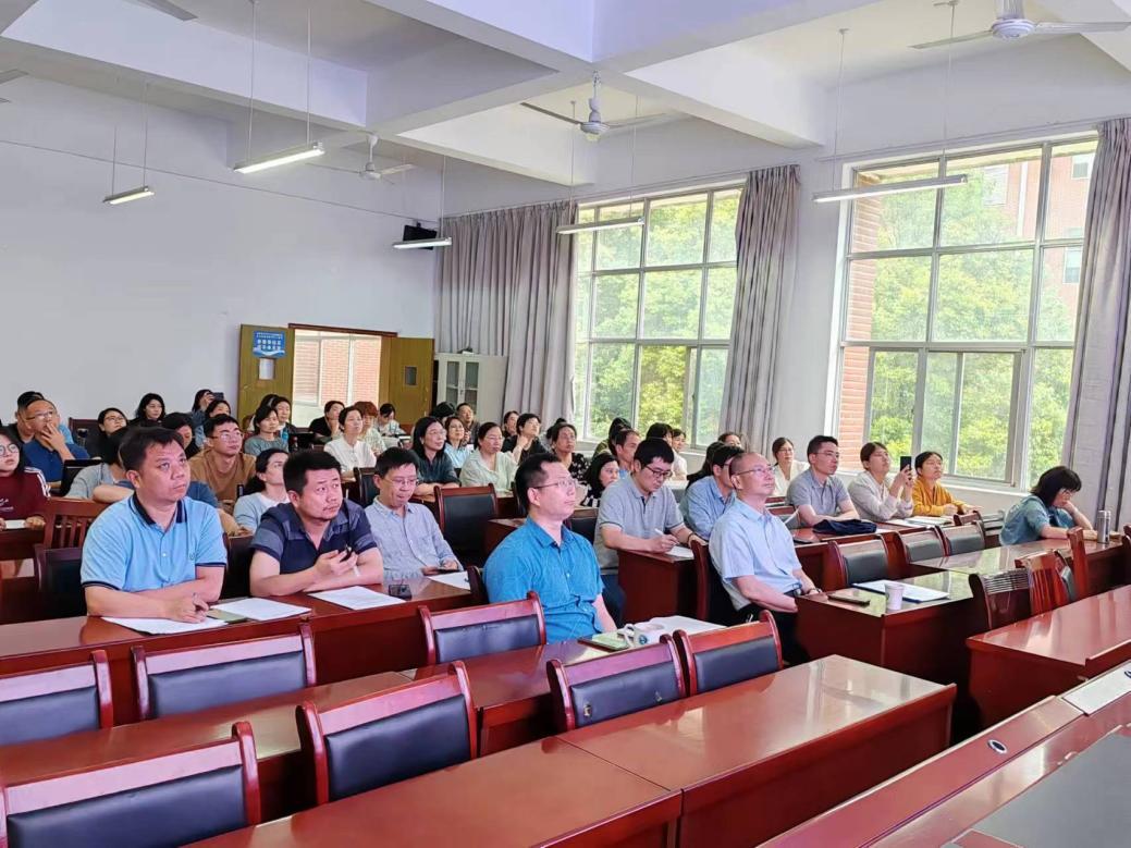 湖南交通職院路橋工程學(xué)院舉辦課程資源教學(xué)應(yīng)用展示競(jìng)賽