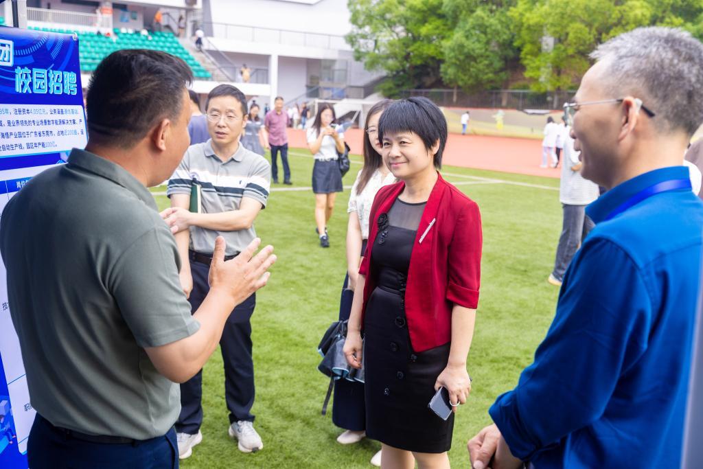 长沙民政职业技术学院2024届毕业生供需见面会成功举办