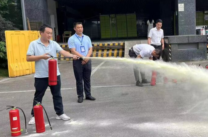 省人大社区：培训演练提升消防安全应急能力
