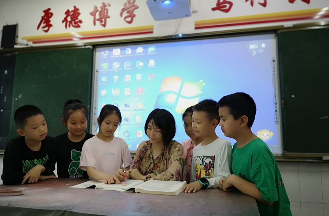 甘做奉献教育人，邵阳市祥凤实验学校教师林一帆在平凡岗位书写精彩