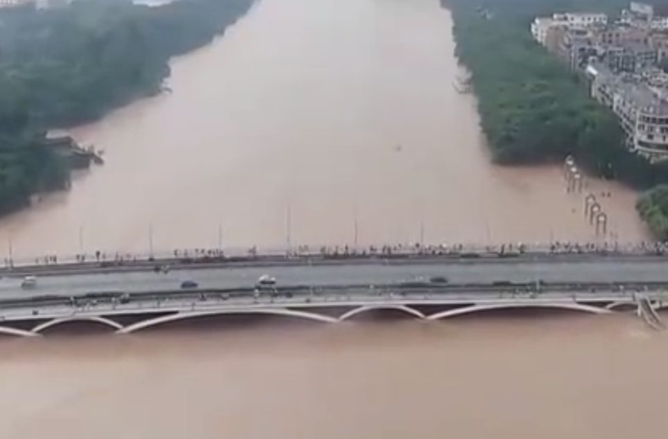 这些地方将持续暴雨！暴雨洪灾后千万注意这两“不”