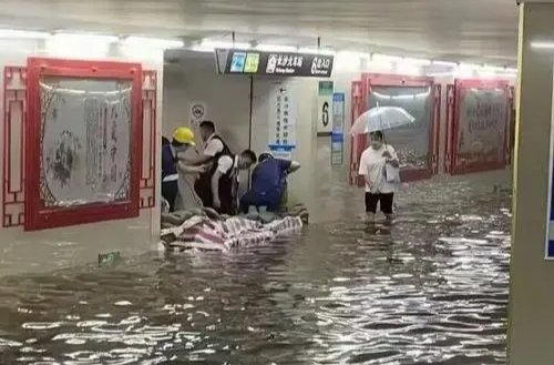 暴雨红色预警 如何有效防灾避险？