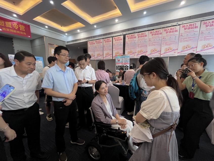 搭平台、配培训、给政策，湖南举办专场招聘会助力残疾人大学生就业