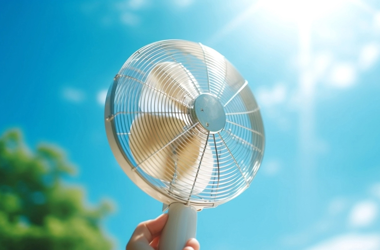 7月6日22时20分小暑：蝉吟暑意浓，天气热如汤