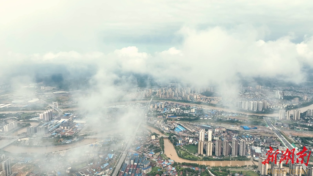 鶴城區(qū)：雨后天晴 云海入畫來