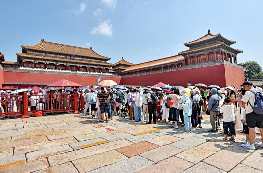暑期旅游升温 提升游客出行体验要从哪些做起？